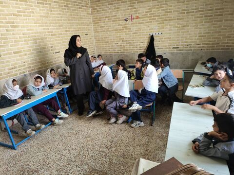 گزارش تصویری| اجرای برنامه‌های نشاط‌آفرین مرکز چهار کانون اردبیل در روستای صومعه و بنیاد کودک