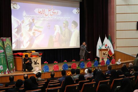 آیین تجلیل از فرزندان شهدای کودک و نوجوان در مازندران