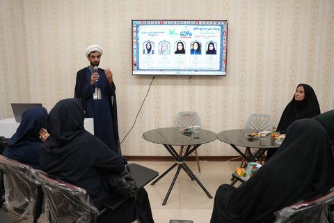 گزارش تصویری نشست تخصصی جایگاه ایده‌های نو، بازی و سرگرمی در صنایع خلاق کانون استان اصفهان
