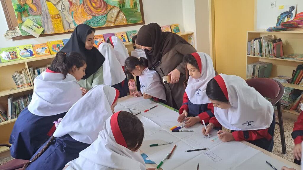 گرامیداشت هفته ملی کودک با کارگاههای دلنوشته و بازدید از نمایشگاه تجسمی کانون پرورش فکری شاهرود