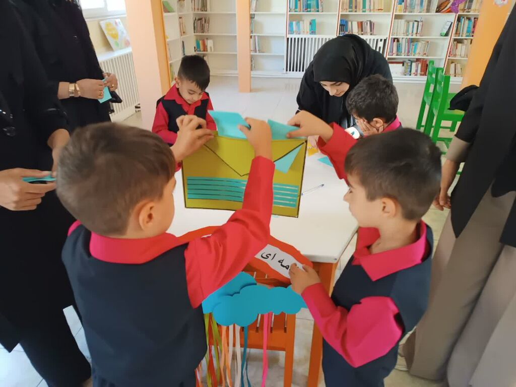 لبخند کودکان، الفبای وطن؛ روایتی از آرزوها برای فردای ایران