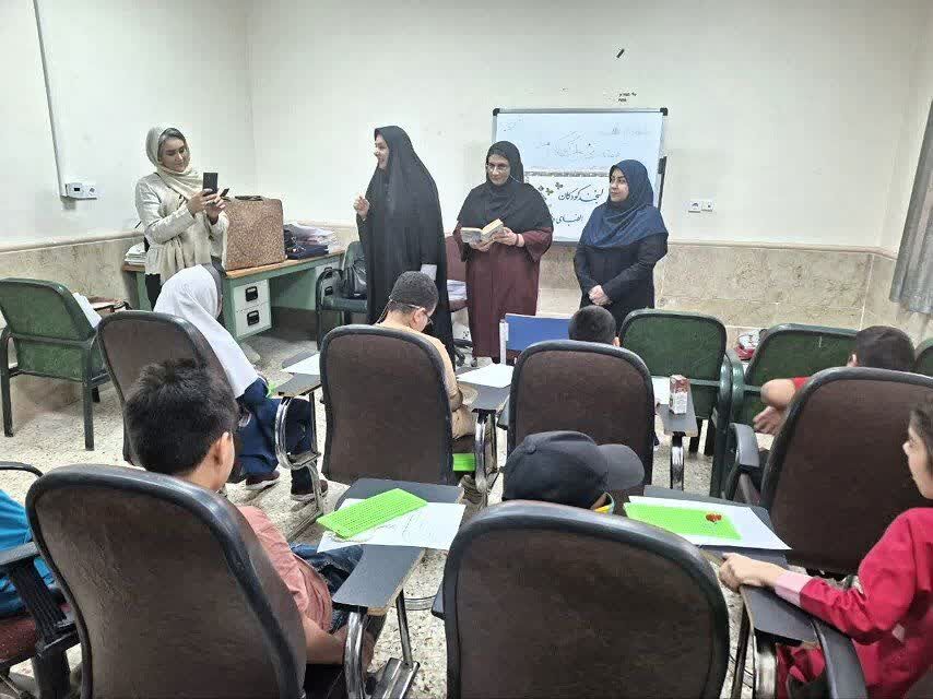شعر و اندیشه حافظ در مراکز کانون خوزستان بازخوانی شد