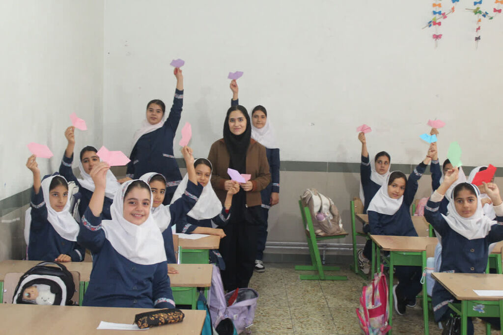تجلی خلاقیت و امید کودکان روستای یوسفکند با فعالیت های فرهنگی و هنری کانون شماره دو مهاباد