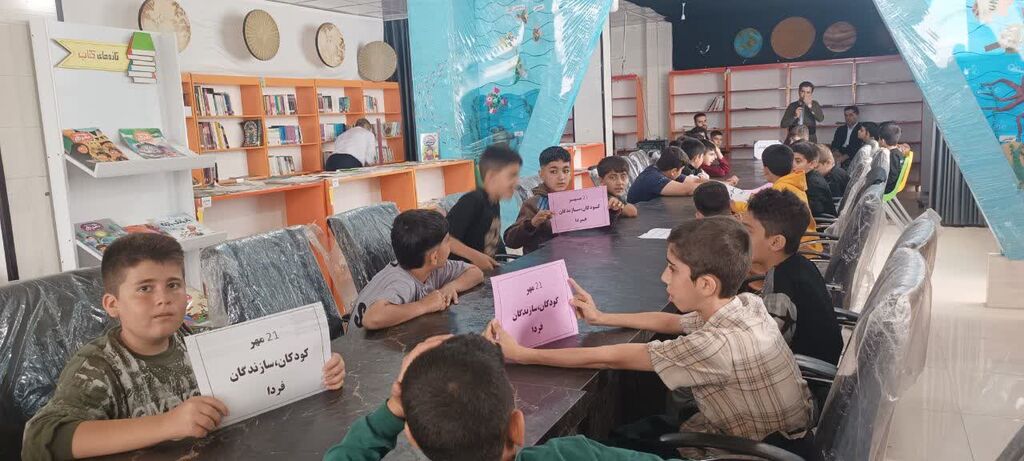 دانش‌آموزان ثلاث باباجانی در آخرین روز هفته ملی کودک مهمان کانون شدند