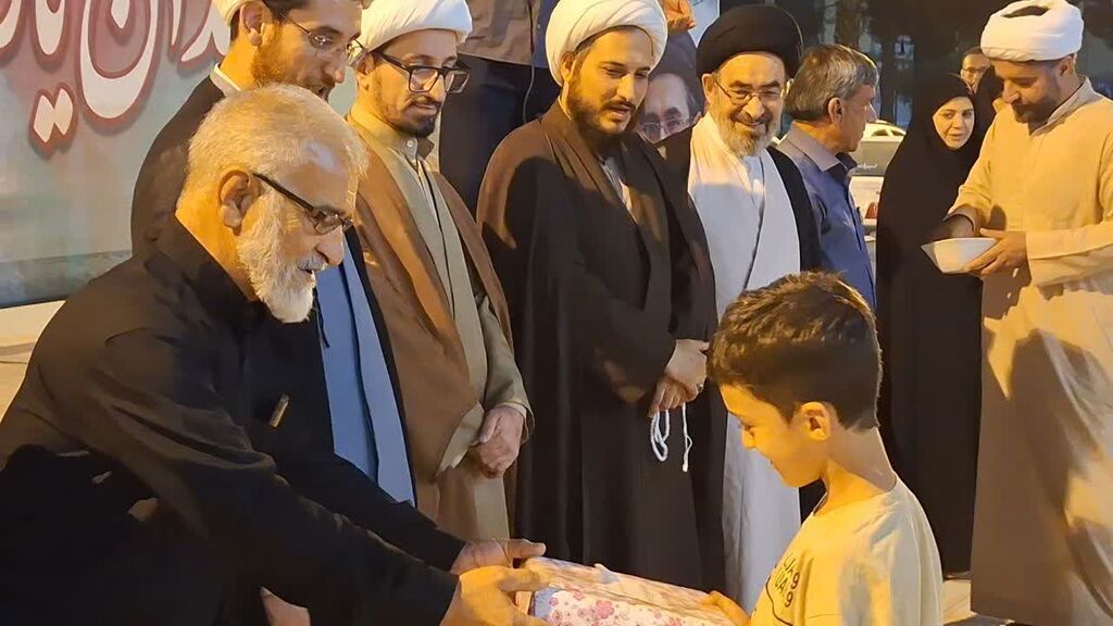 ایستگاه فرهنگی کانون سرپل ذهاب در اجتماعات شبانه این شهرستان برپا شد
