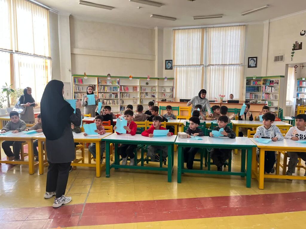 میزبانی کانون از دانش‌آموزان مدرسه با رویکرد «یادگیری از طریق بازی»