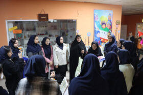 نقش‌آفرینی عضو نوجوان کانون ارومیه‌ در ترویج هنر و اندیشه با گشایش نمایشگاه نقاشی