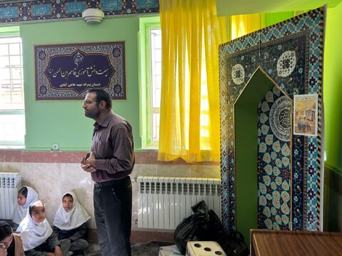 مدرسه شقایق گل محمدی