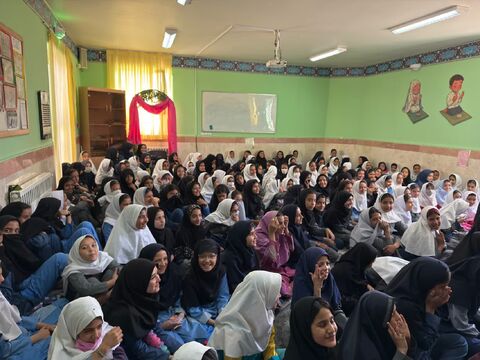 مدرسه شقایق گل محمدی