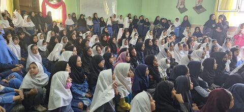 مدرسه شقایق گل محمدی