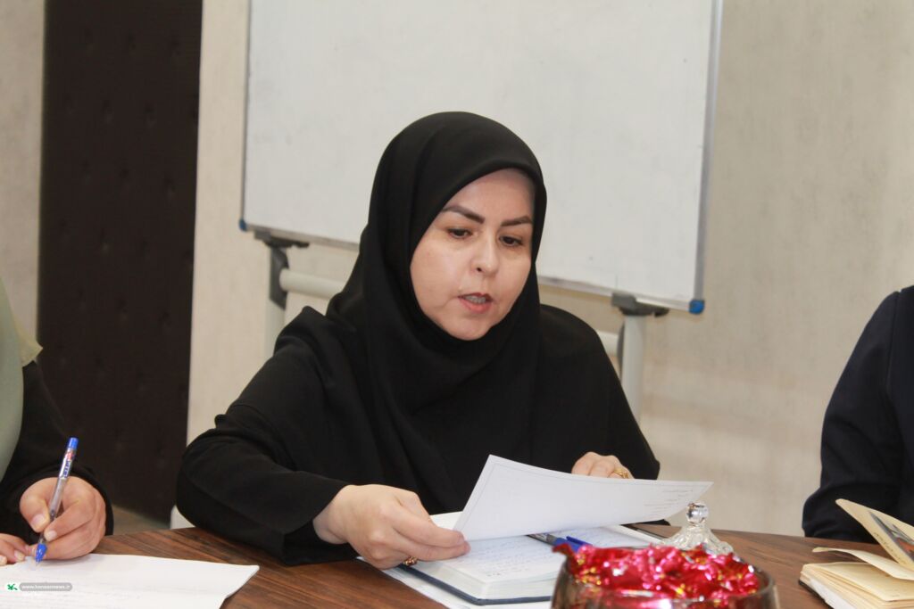 بررسی عملکرد مراکز کانون خوزستان و برنامهریزی برای ارتقای فعالیتها