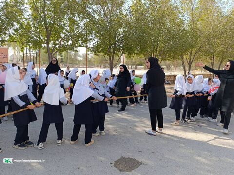 جشن پرواز بادبادکها در مراکز کانون استان بوشهر