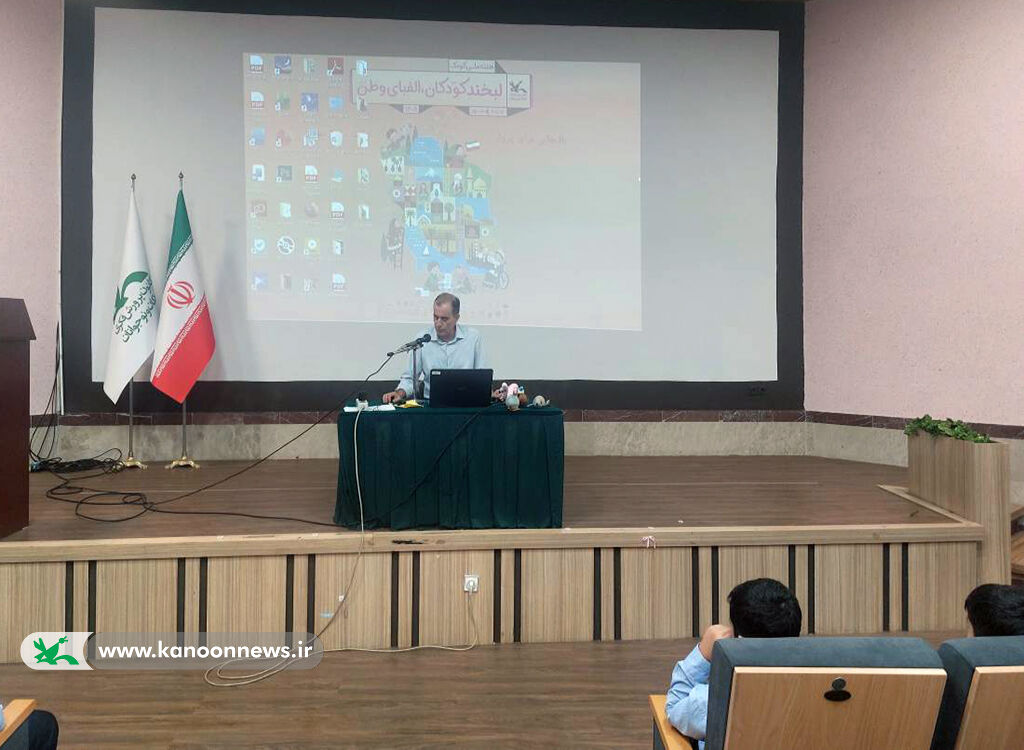 ترویج فرهنگ حفاظت از تالابها در کارگاه آموزشی« آشنایی با پرندگان مهاجر»
