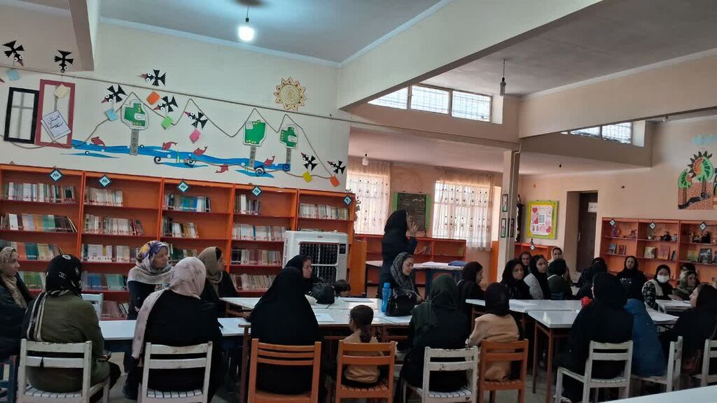 برگزاری کارگاه فرزندپروری و کنترل خشم در کانون کنگاور