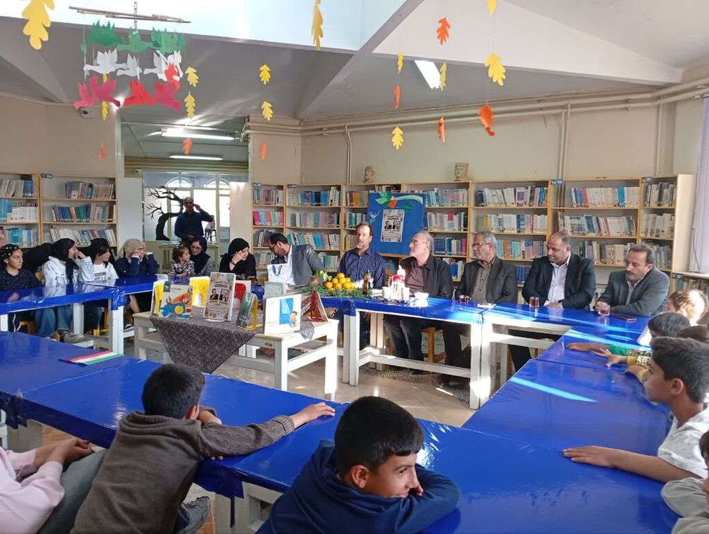 از دانشگاه فرهنگیان تا شهر سامن؛ سفر ادبی افشین علا به همدان