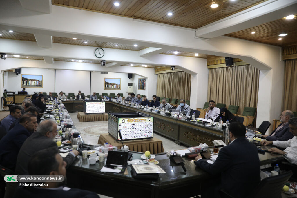 مدیران کانون مسئول پیگیری امور از تصمیم تا نتیجه هستند