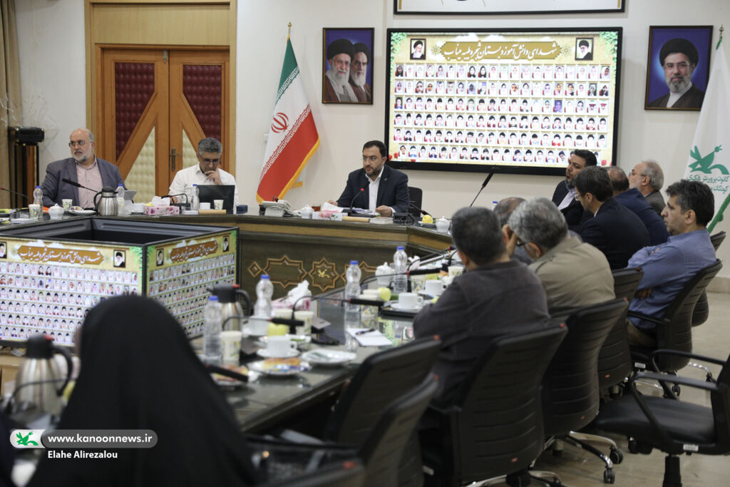 مدیران کانون مسئول پیگیری امور از تصمیم تا نتیجه هستند