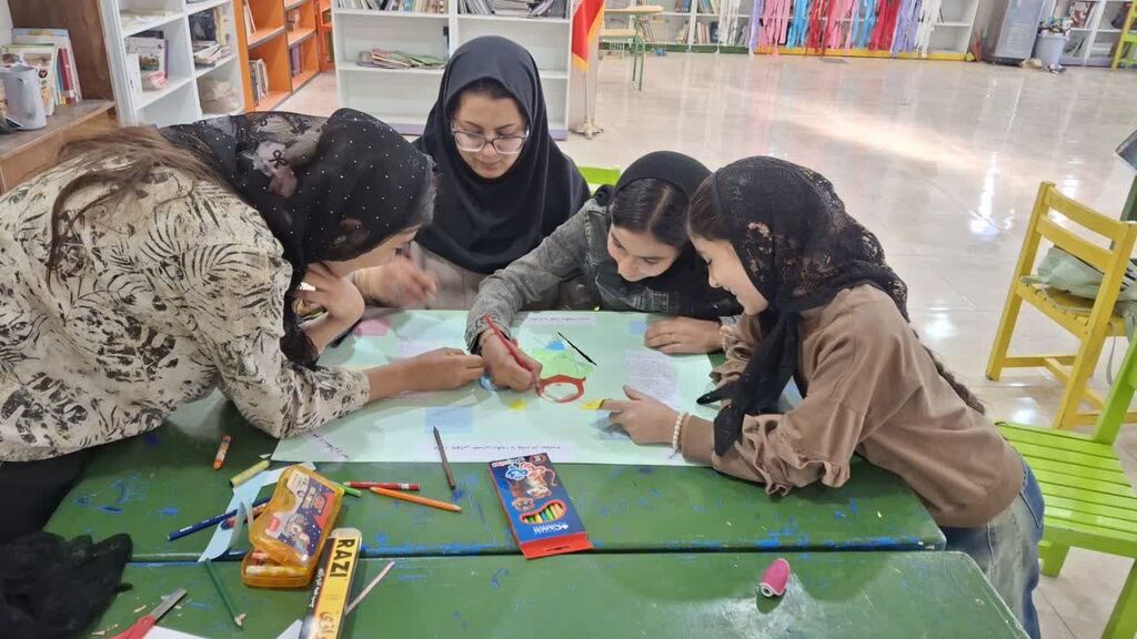 از هفته ملی کودک تا روز جهانی عصای سفید در مراکز کانون قزوین