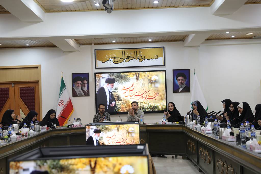 دانش‌آموزان شاعر تهرانی مهمان آفرینش‌های ادبی کانون شدند