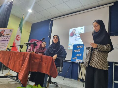 روایت تصویری برگزاری نشست اعضای انجمن‌های ادبی شعر و داستان کانون قزوین با حضور مریم اسلامی