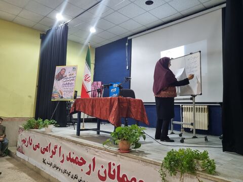 روایت تصویری برگزاری نشست اعضای انجمن‌های ادبی شعر و داستان کانون قزوین با حضور مریم اسلامی