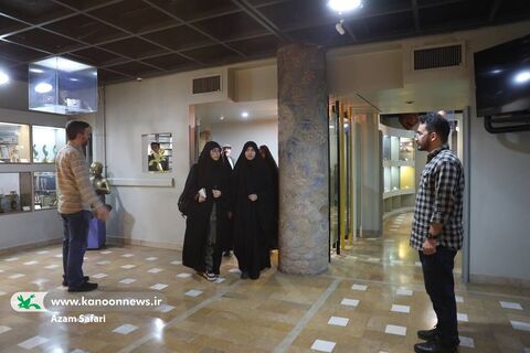 نشست دانش‌آموزان شاعر تهرانی