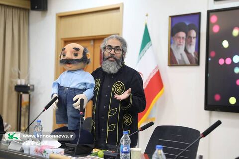نشست دانش‌آموزان شاعر تهرانی