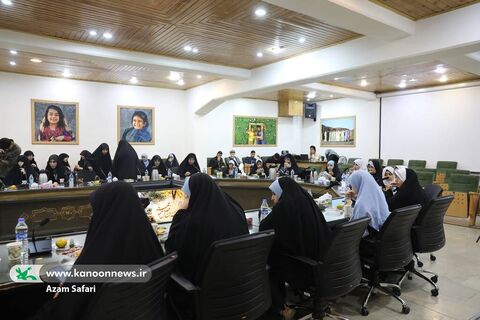 نشست دانش‌آموزان شاعر تهرانی