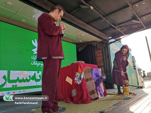 روزهای اول و دوم اجرای تماشاخانه سیار کانون پرورش فکری در جنوب سیستان و بلوچستان