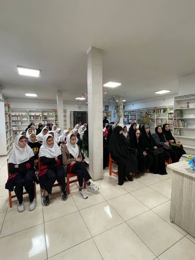 تأکید بر ظرفیت‌های هنر و روایتگری در بازخوانی میراث مقدس در نشست بنیاد ایران‌شناسی کانون پرورش فکری کودکان و نوجوانان شماره یک ارومیه
