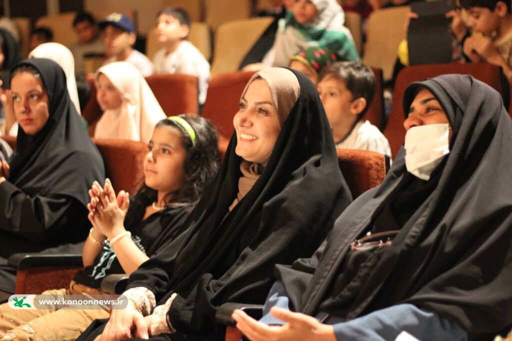 پرده‌ی پایانی هفته ملی کودک در تنگستان با نوای «خروس زری پیرهن پری» رنگین شد؛