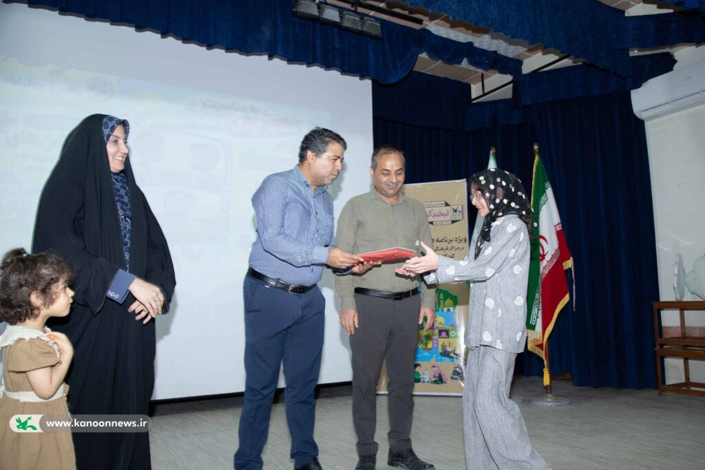 اکران آثار پویانمایی اعضا کارگاه هوش مصنوعی در هفته ملی کودک