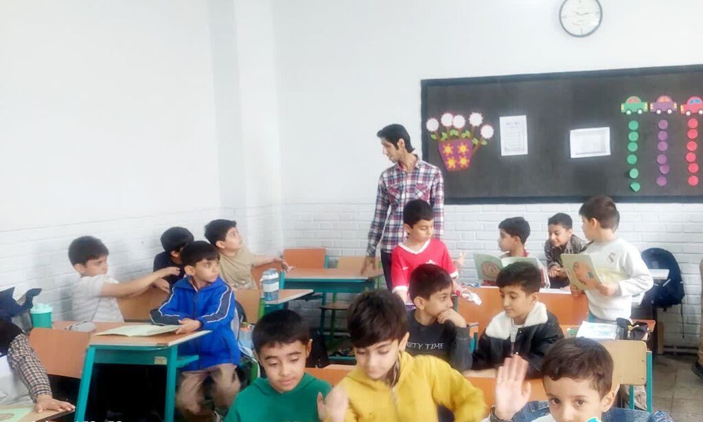 مرکز ۴ کانون کرمانشاه با پیوند کتاب و بازی، مسیر تازه مطالعه را برای نوخوانها هموار کرد