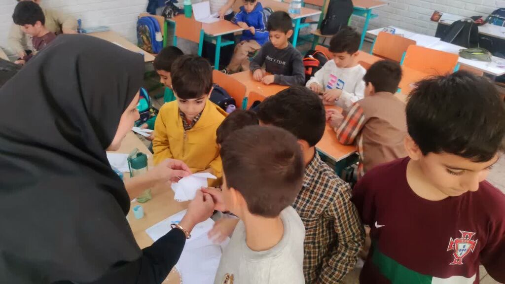 مرکز ۴ کانون کرمانشاه با پیوند کتاب و بازی، مسیر تازه مطالعه را برای نوخوان‌ها هموار کرد