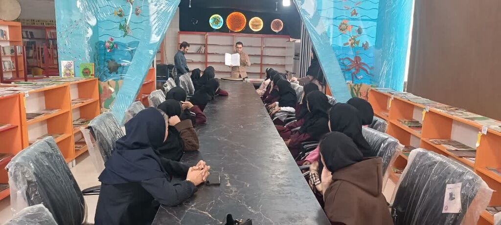 کانون ثلاث باباجانی با آموزش دفنوازی و نشست ارتباط مؤثر میزبان نوجوانان شد
