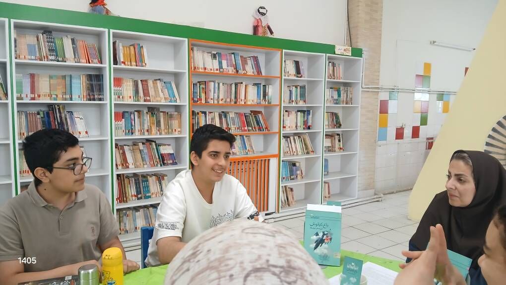 برگزاری نشست نقد و بررسی کتاب «باغ کیانوش» در مرکز ۳۸