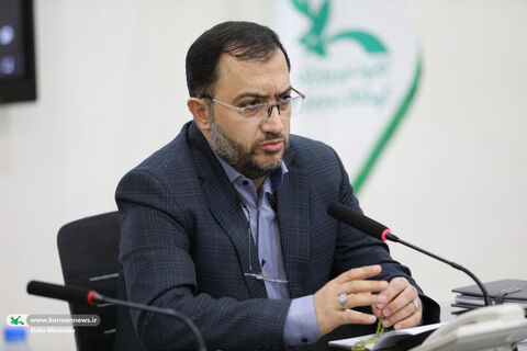 حامد علامتی،  مدیرعامل کانون در نشست مشترک شورای معاونان و مدیران‌کل  با مسئولان کمیته امداد امام خمینی(ره)