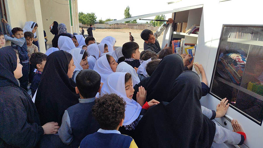 جشن ۶۰ سالگی کتابخانههای سیار در اردبیل؛ تجلیل از پیشگامان فرهنگی و همایش نوخوانان در بخش هیر