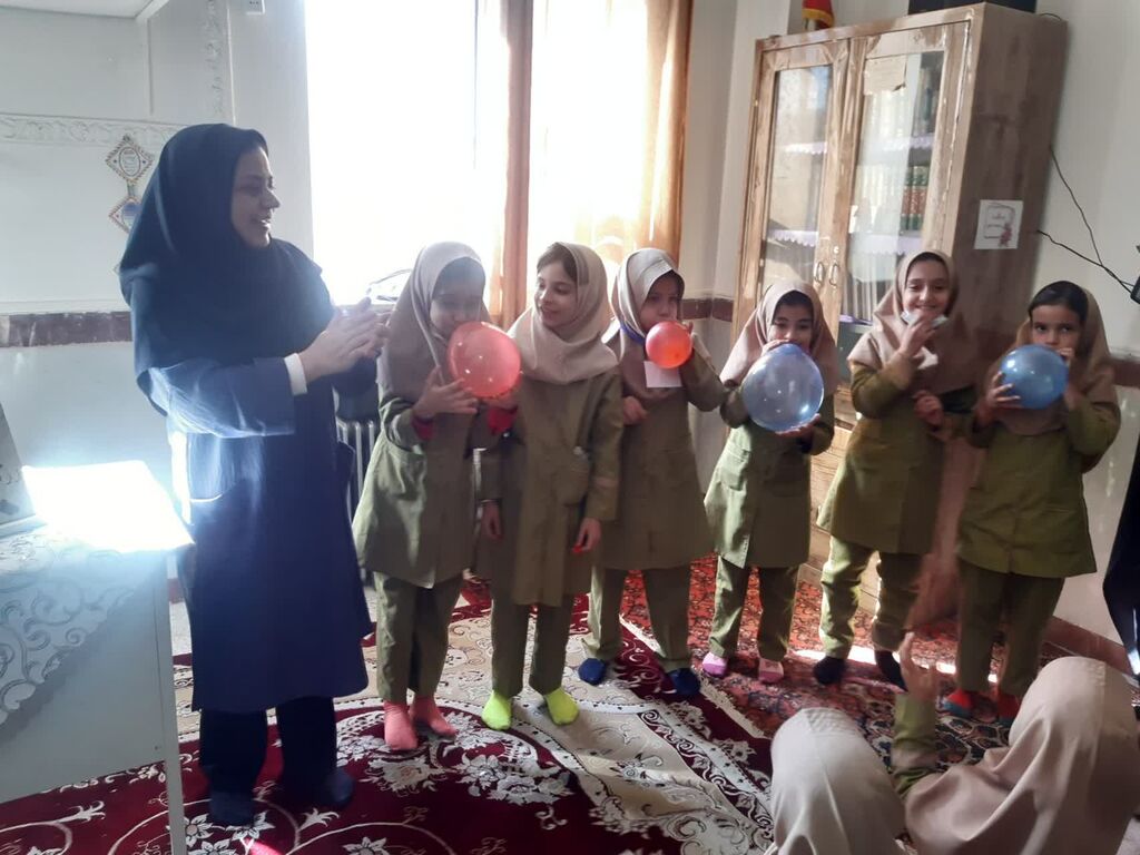 جشن نوخوانها؛ آغاز قصه دوستی کودکان با کتاب در مراکز کانون همدان