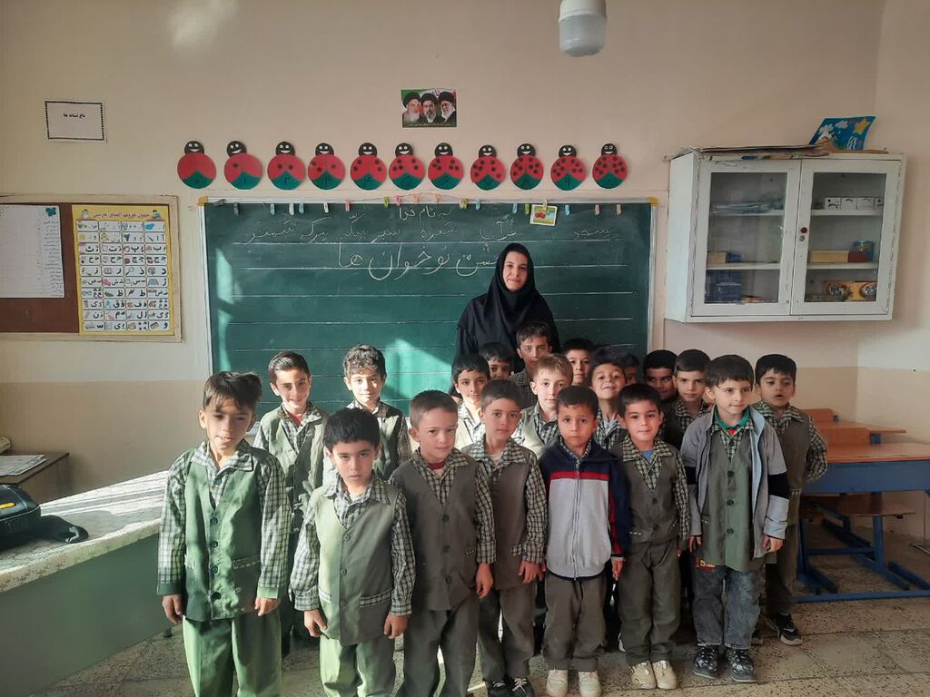 جشن نوخوانها؛ آغاز قصه دوستی کودکان با کتاب در مراکز کانون همدان