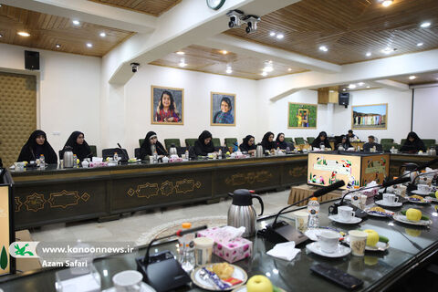 آیین تجلیل از نمایندگان سازمان‌ها و نهادهای عضو کمیته هفته ملی کودک
