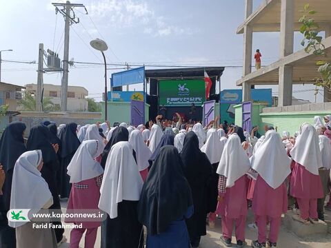 روزهای سوم تا ششم اجرای تماشاخانه سیار کانون پرورش فکری در جنوب سیستان و بلوچستان