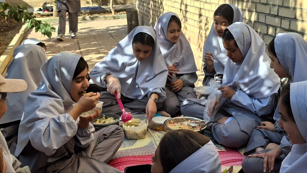 از همدلی تا پیمان؛ یک روز شاد و سلامت در کانون قرچک