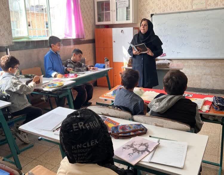 مرکز شماره ۱ کانون کرمانشاه دانش‌آموزان را با مفاهیم حفاظت از وطن آشنا کرد