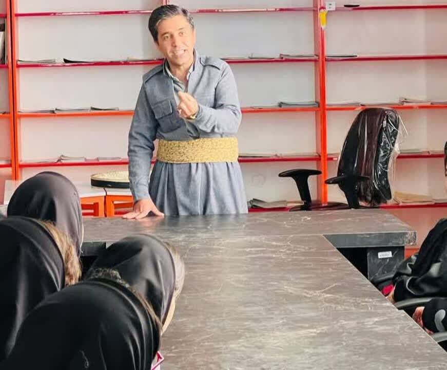 میزبانی مرکز ثلاث باباجانی از نوجوانان مدرسه فرزانگان