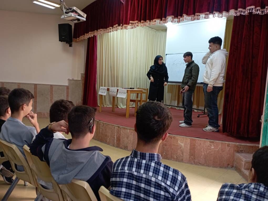 کارگاه فن بیان در دبیرستان ولایت