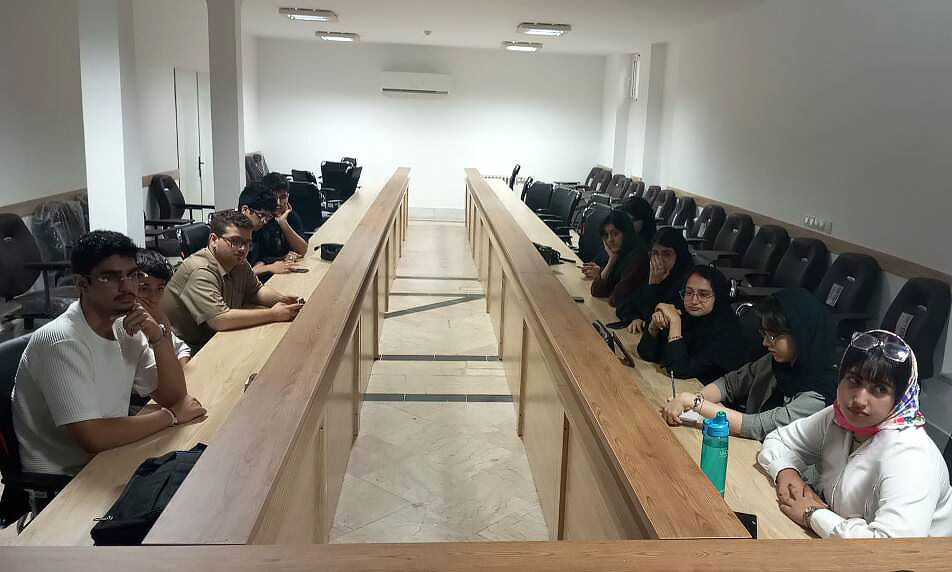 بررسی زبان شعر قیصر امینپور و سلمان هراتی