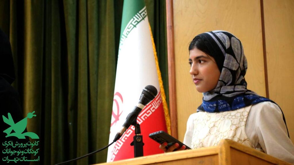 نوجوانان در سومین پنجشنبه «کتاب روی صحنه» قصه «این عروسک مال کیه؟» را روایت کردند