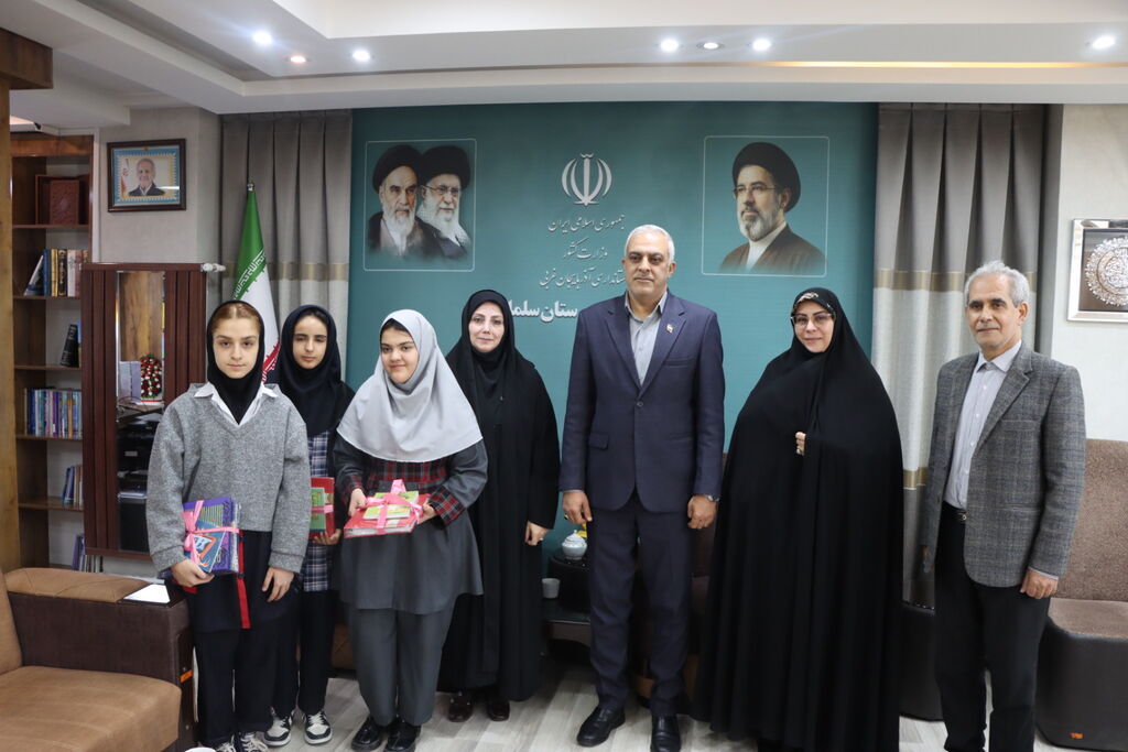 نوجوانان عضو کانون سلماس پای میز گفت‌وگو با فرماندار؛ از مطالبه‌گری تا آینده‌سازی
