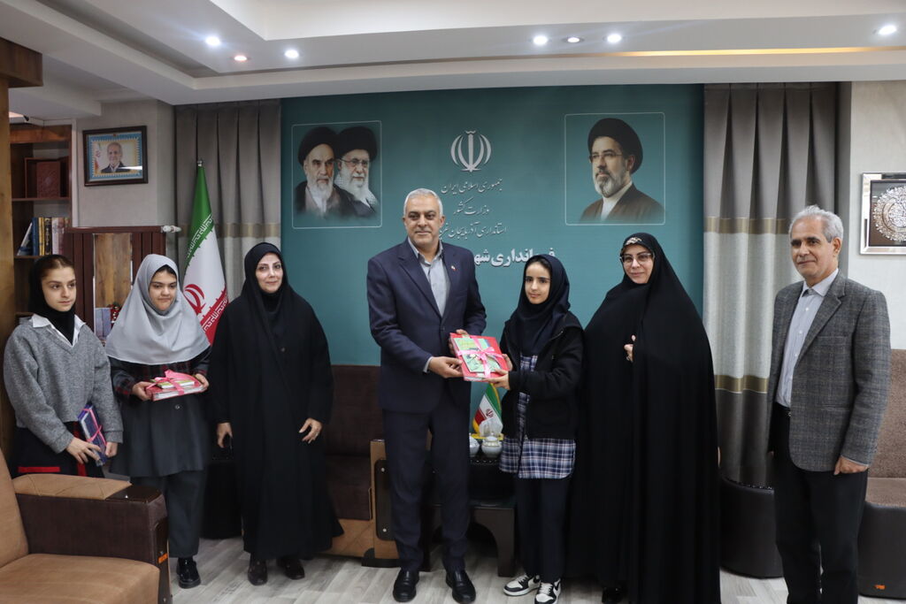 نوجوانان عضو کانون سلماس پای میز گفتوگو با فرماندار؛ از مطالبهگری تا آیندهسازی